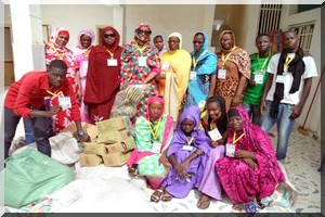 Rosso-Programme Ramadan 2015: les femmes du Groupe « CHON », distribuent un Don de plus 300 kits de nourritures et divers [PhotoReportage]
