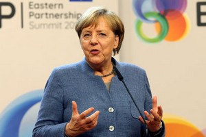 A Ouagadougou, Angela Merkel appelle à aider les pays du Sahel dans leur lutte contre le terrorisme
