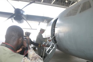 L’armée reçoit un avion militaire des Emirats arabes unis