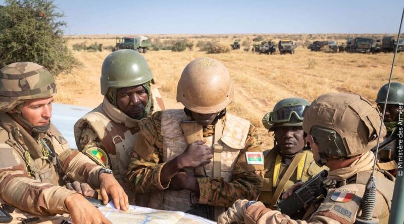 La dynamique de souveraineté au Sahel face au péril démocratique