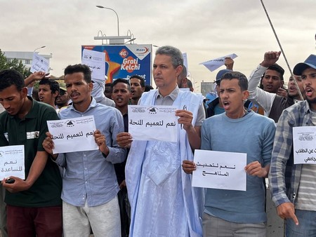Deuxième jour de sit-in des étudiants devant le ministère de l’Enseignement supérieur 