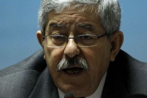  Algérie : sans la planche à billets, l’État ne pourra pas payer les salaires, prévient Ahmed Ouyahia 