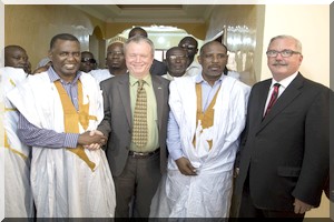 Communiqué de presse : SEM Larry ANDRE Ambassadeur des Etats Unis d’Amérique rend visite au Président et vice président d’IRA - Mauritanie