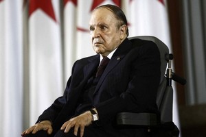 Bouteflika veut rallumer la «flamme» de l’UMA