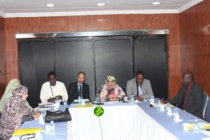 Organisation d’une table ronde sur les questions relatives à l’harmonisation des lois nationales avec les engagements internationaux dans le domaine des droits de l’homme