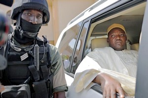 Gambie : le ministre de l'intérieur limogé