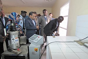 En images : Visite du Ministre de l'Equipement et des Transports au LNTP