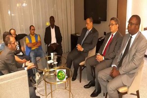 Le ministre des Affaires étrangères rencontre les représentants de la colonie mauritanienne en Espagne