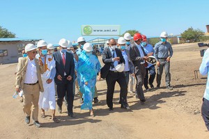 Toujounine : la ministre de l’environnement visite des usines après des plaintes de citoyens