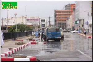 Opération spontanée pour l’assainissement des rues de Nouakchott 
