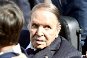 Algérie : Abdelaziz Bouteflika confirme qu’il entend rester président après l’expiration de son mandat 