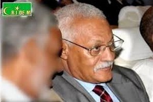 Troisième mandat : Me Mohameden Ichidou salue