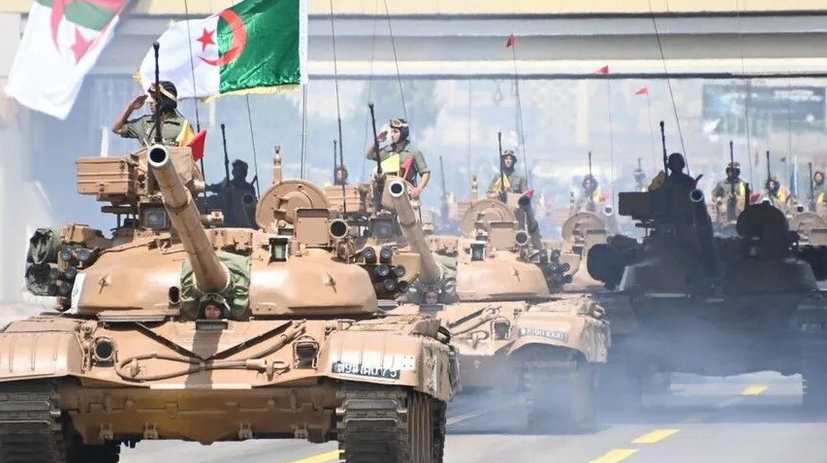 Algérie : le parlement vote à l’unanimité une décision visant l’envoi des unités de l’armée au Niger