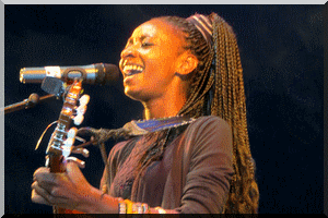 Neuf artistes d’ici et d’ailleurs célèbrent la Fête de la Musique sur la scène de l’IFM [Vidéo & PhotoReportage]