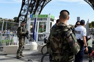 Tour Eiffel : Mamaye D., schizophrène et djihadiste