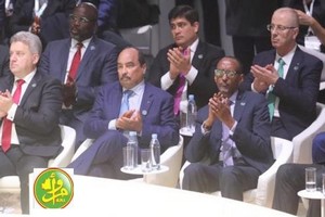 Le Président de la République assiste à l’ouverture du Forum de Paris sur la paix