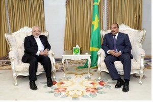 Le Président de la République reçoit le ministre iranien des affaires étrangères