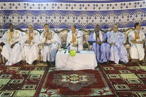 Le Président de la République préside une réunion des cadres de la wilaya de Dakhlet Nouadhibou