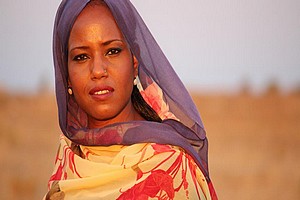Sous la pression, l’Institut du monde arabe déprogramme une chanteuse sahraouie