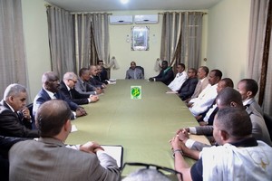 Les habitants de Riad demandent au président Aziz de régler les problèmes de la santé