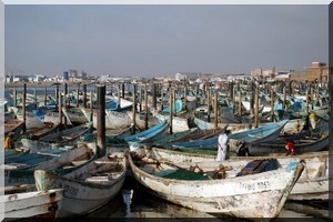 Arraisonnement de centaines de pirogues de la pêche artisanale