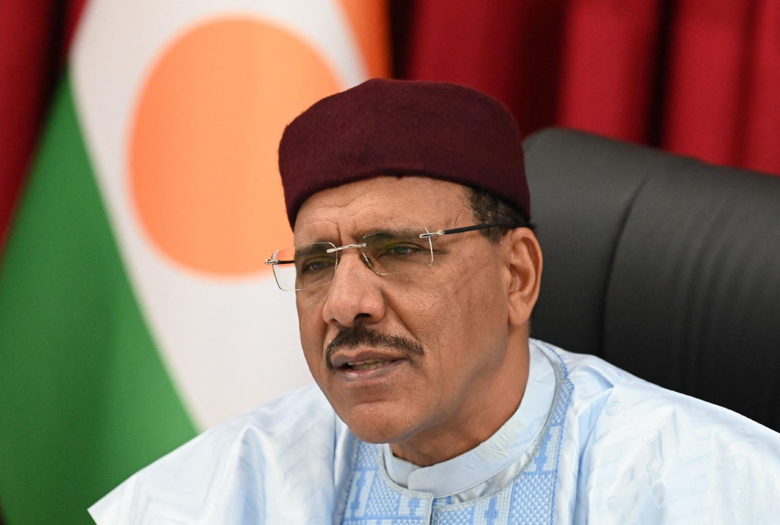 Niger : la fille de l'ancien président Bazoum accuse Mahamadou Issoufou d'être le cerveau du coup d'État