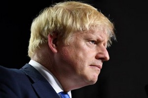 «Je leur dois la vie»: Boris Johnson remercie le personnel soignant