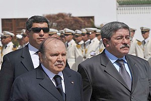 Algérie : le RND, principal parti allié de Bouteflika, demande sa démission
