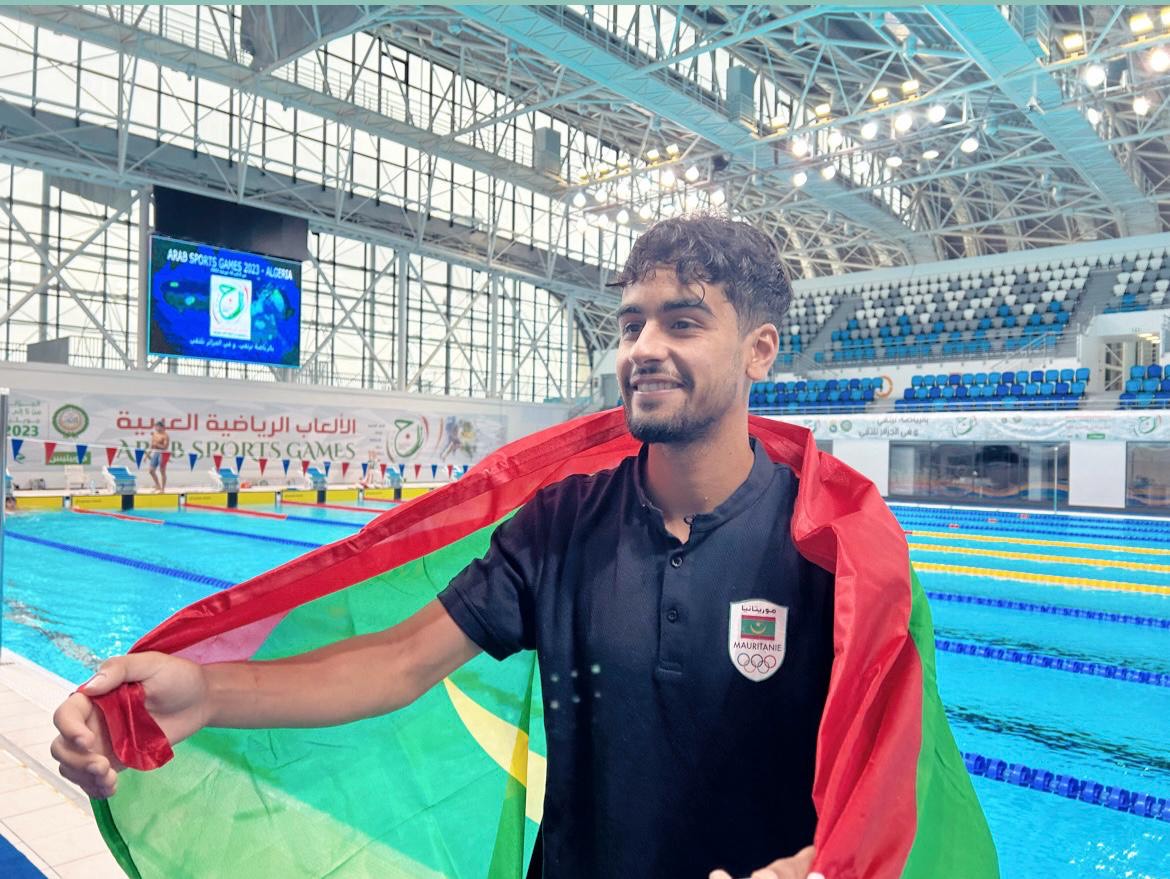 La Mauritanie choisit le nageur Camil Ould Doua comme porte-drapeau aux JO de Paris 2024 