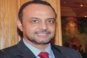 Un candidat à la présidentielle rend visite à Boubacar Messaoud dans un hôpital à Paris