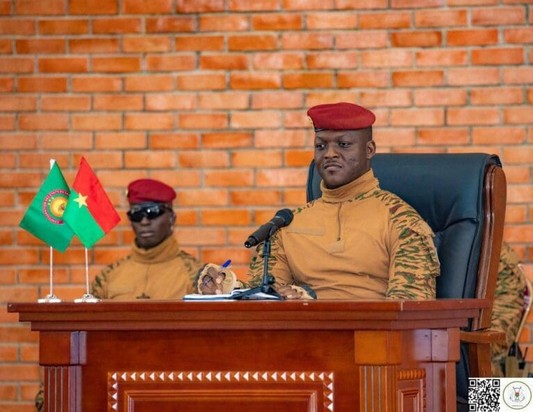 Burkina Faso : « Nous menons une guerre d’indépendance » (Traoré)
