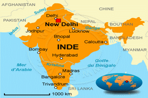 Vidéo-Inde : des politiciens en campagne électorale violemment tabassés par des populations frustrées