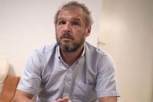 Le fils de l'otage française Sophie Pétronin affirme que Paris a refusé une