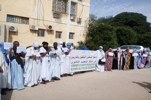 Education : Les chargés de cours manifestent pour être intégrés au secondaire