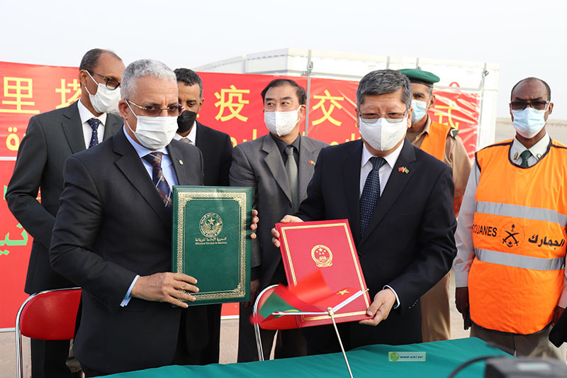 La Mauritanie reçoit de la Chine 1 million de doses de vaccins de Sinopharm contre le coronavirus