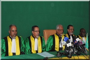 Conseil constitutionnel : la situation actuelle du sénat est anticonstitutionnelle 