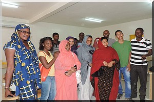 Sensibilisation  au  journalisme en milieu scolaire: Le Club des Jeunes Journalistes auprès  des écoliers [PhotoReportage]