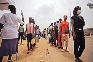 Des essais en cours en Afrique sur un traitement anti-coronavirus