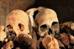 Mystérieuse découverte de la gendarmerie de 15 squelettes humains aux pieds et mains ligotés