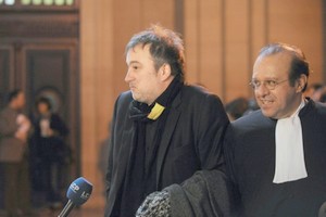 Un livre épingle le coût des 