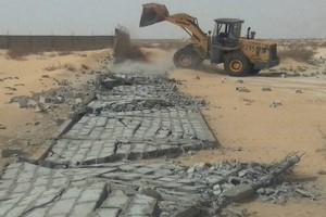 Destruction par le ministère de l’habitat de bâtiments et d’infrastructures construits sur des places publiques à Nouakchott