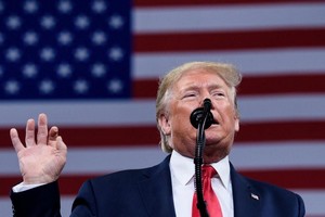 Coronavirus : Donald Trump prévient qu’un confinement prolongé pourrait « détruire » le pays