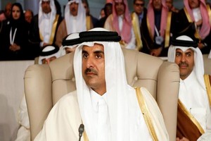 L'émir du Qatar absent d'un sommet à Ryad mais des signes de réchauffement