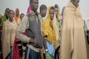 En Libye, on vend des migrants africains sur des « marchés aux esclaves » 