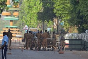 Burkina Faso: 8 militaires tués dans une attaque près de la frontière du Niger