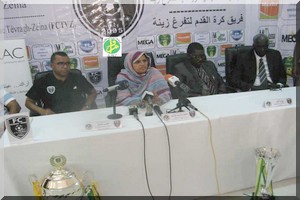 Le club Tevragh-Zeina de football signe un contrat avec des joueurs locaux et internationaux