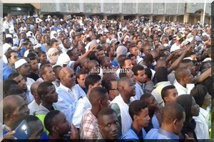 Le dialogue, la Constitution et les harratines dominent le discours de la marche du forum