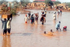 Atar: plusieurs maisons s'écroulent aprés de fortes pluies