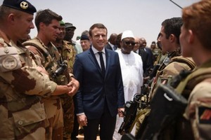 La « clarification » sur la présence française au Sahel devra attendre