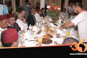 Vidéo. Mauritanie: l'ambassadeur du Maroc offre un ftour à la communauté marocaine 